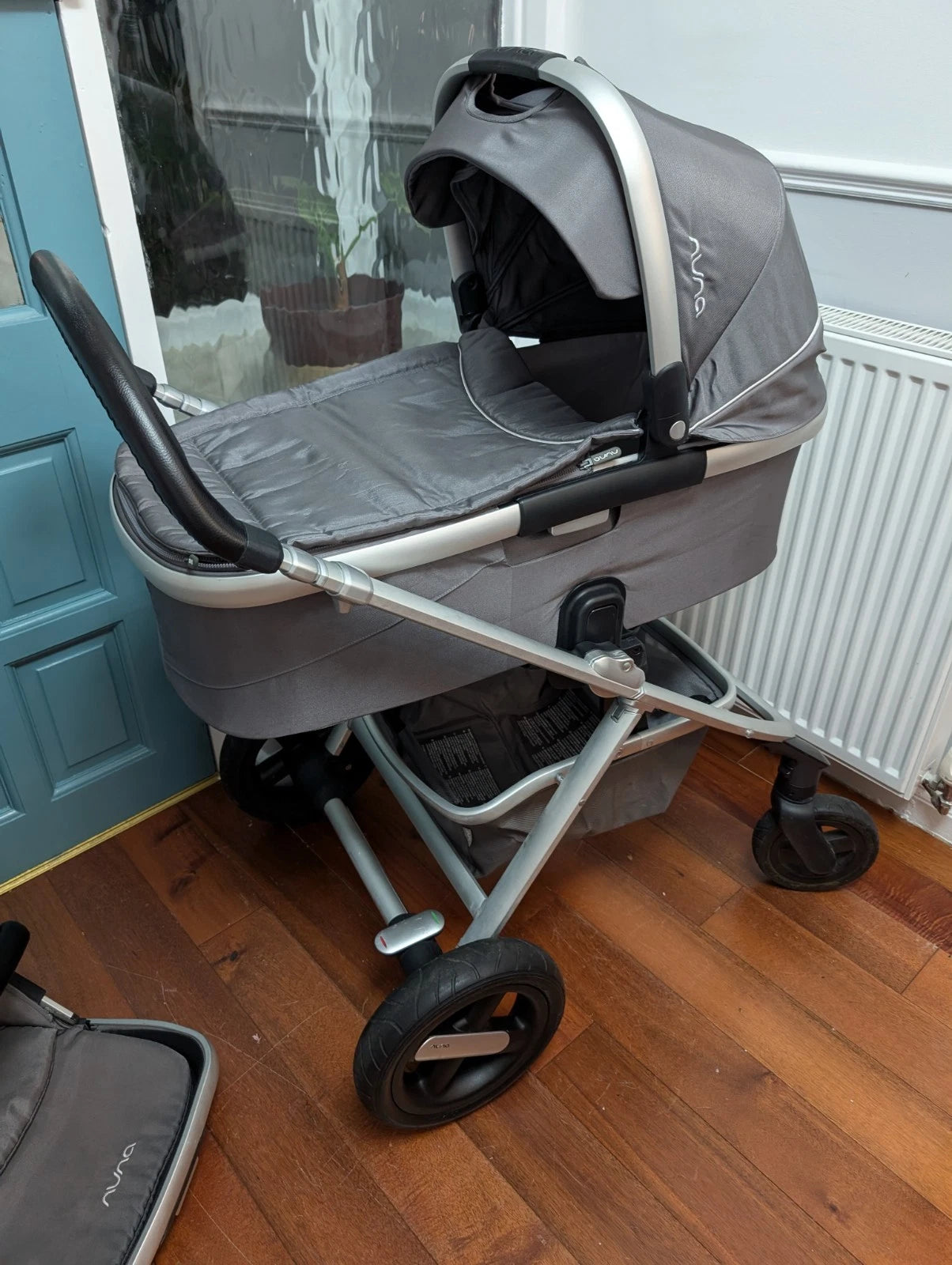 Nuna Ivvi Savi Pushchair – Grey