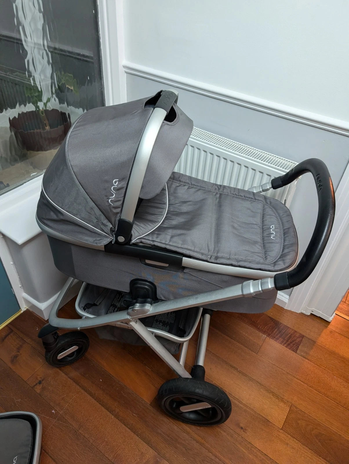 Nuna Ivvi Savi Pushchair – Grey