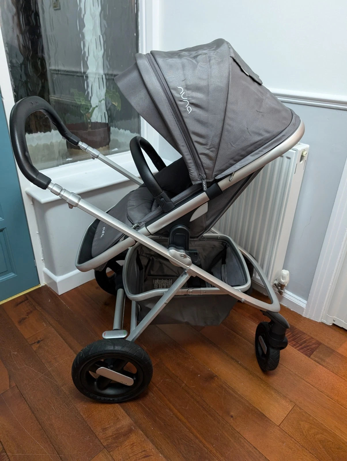 Nuna Ivvi Savi Pushchair – Grey