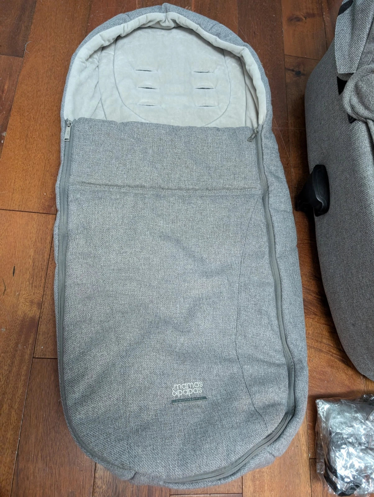 Mamas & Papas Ocarro Pushchair & Carrycot Travel System – Grey