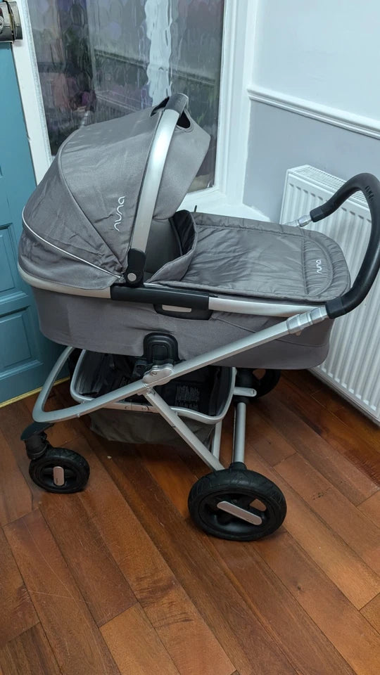 Nuna Ivvi Savi Pushchair – Silver