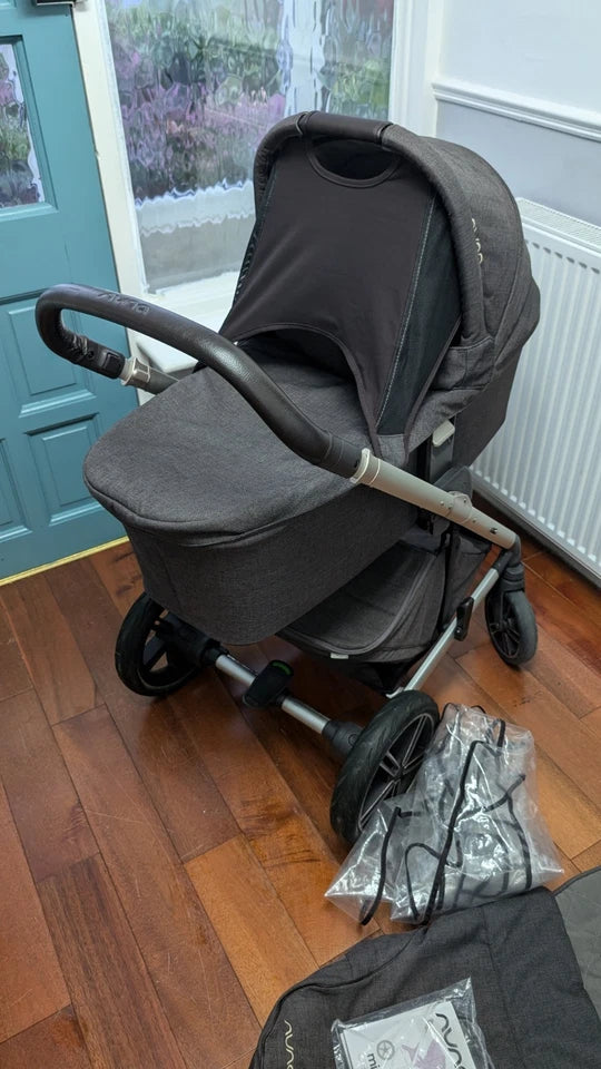 Nuna Mixx Pushchair & Carrycot Set – Dark Mocha Grey