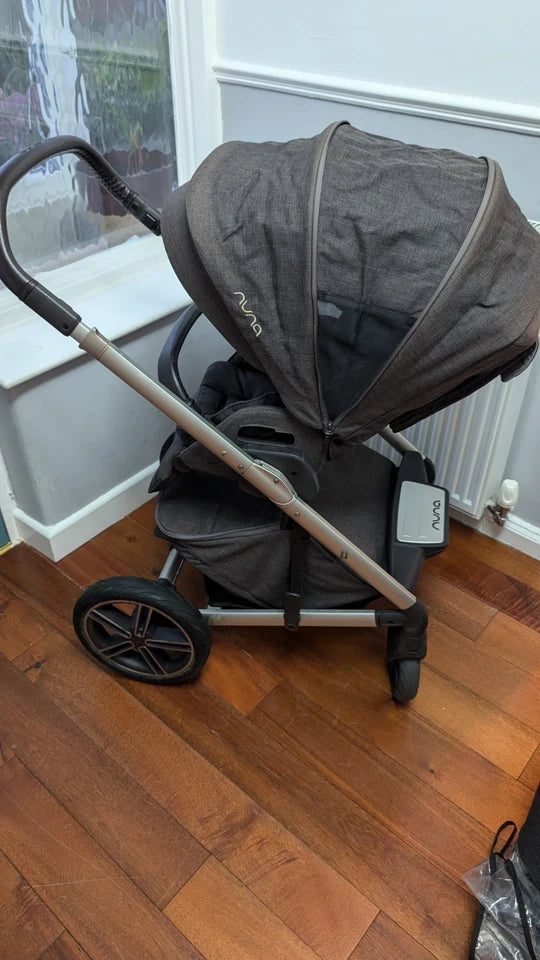 Nuna Mixx Pushchair & Carrycot Set – Dark Mocha Grey