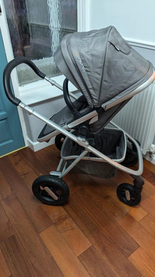 Nuna Ivvi Savi Pushchair – Silver