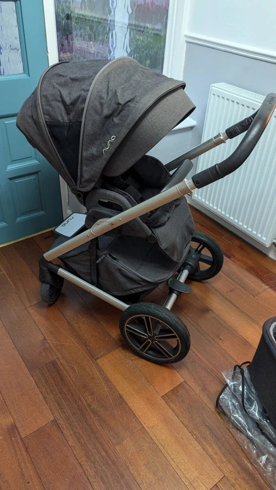 Nuna Mixx Pushchair & Carrycot Set – Dark Mocha Grey