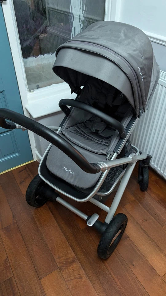 Nuna Ivvi Savi Pushchair – Silver