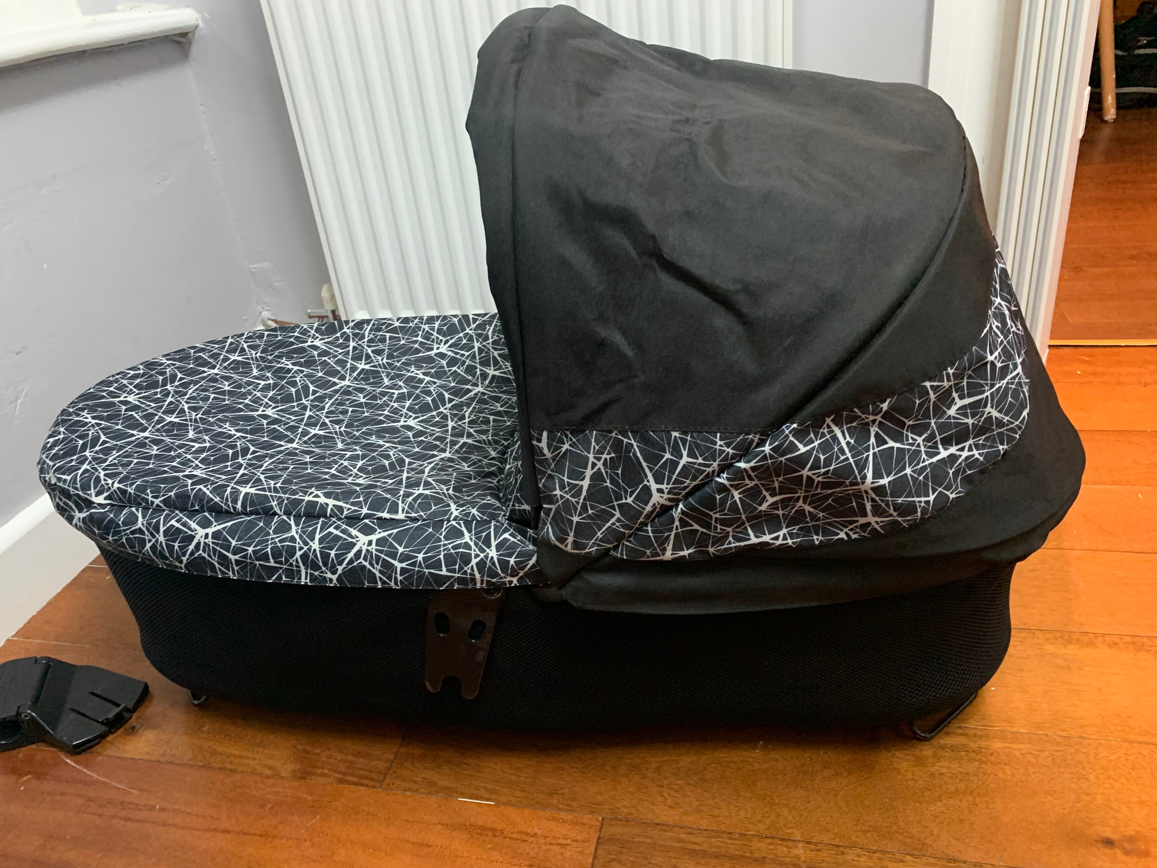 Mountain Buggy Terrain & Carrycot Plus - Graphite (Includes Footmuff)